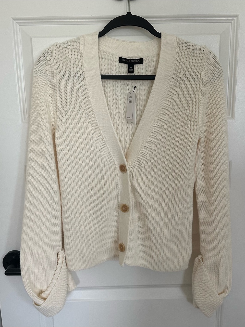Banana Republic Women's Cream Button-Front V-Neck Cardigan